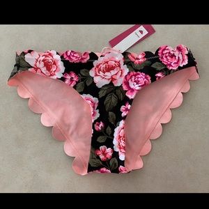 Women’s Xhilaration Bathing Suit Bottom Rose Print Scalloped Edges -XS-NWT -CUTE